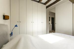 Babylone 1725 Hld 34387 Hotel Parigi